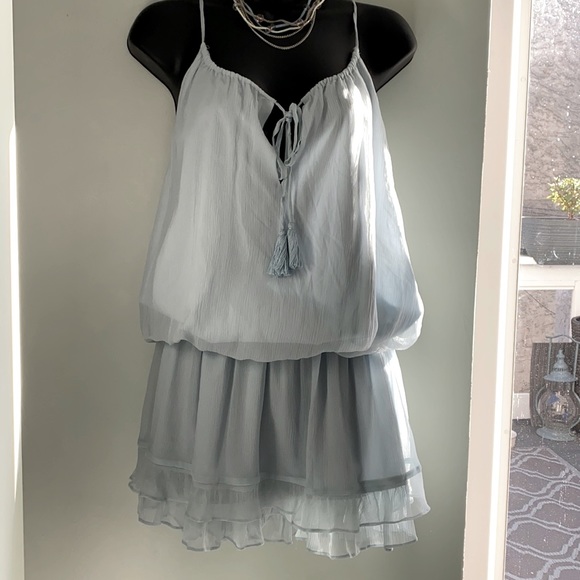 Elizabeth and James Dresses & Skirts - NWT Elizabeth and James silk flirty summer dress